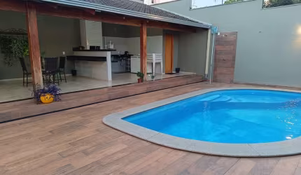 Apartamento - Padrão, para Venda em Uberlândia/MG