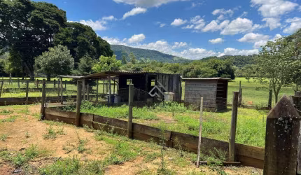 Terreno à venda, 1350 m² por R$ 220.000 - Cervo - Pouso Alegre/Minas Gerais