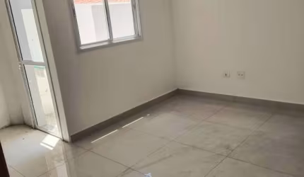 APARTAMENTO COM QUINTAL E ELEVADOR - ÓTIMA LOCALIZAÇÃO