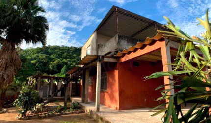 Casa à venda em Duque de Caxias, Jardim Primavera, com 3 quartos, com 130 m²