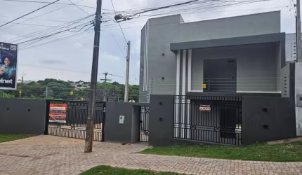 Sobrado para Venda em Cascavel, Alto Alegre, 3 dormitórios, 1 suíte, 3 banheiros, 2 vagas