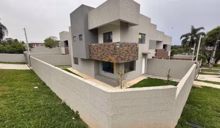 Sobrado de 131m² no bairro Cachoeira