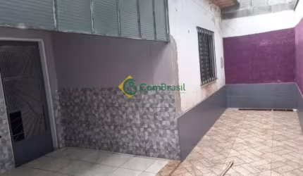Vende Casa Térrea com 2 quartos - Jardim das Bandeiras - Mogi das Cruzes SP
