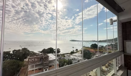 Frente mar a venda em Penha, com 3 dormitórios finamente mobiliado