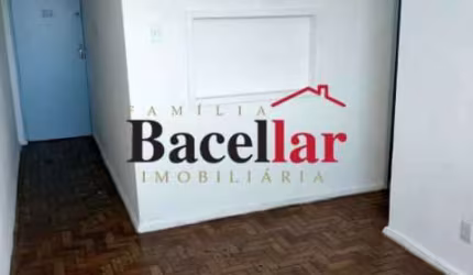 Apartamento com 2 quartos à venda na Rua Teles, Campinho, Rio de Janeiro, 56 m2 por R$ 130.000