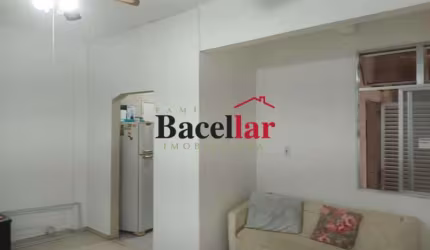Apartamento com 2 quartos à venda na Rua Vinte e Quatro de Maio, Riachuelo, Rio de Janeiro, 60 m2 por R$ 160.000