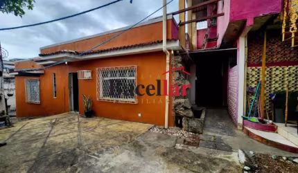 Casa com 4 quartos à venda na Rua Alzira Valdetaro, Sampaio, Rio de Janeiro, 157 m2 por R$ 320.000