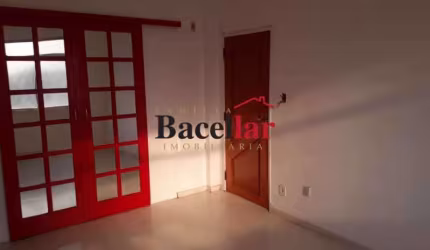 Apartamento com 3 quartos à venda na Rua Arquias Cordeiro, Engenho de Dentro, Rio de Janeiro, 72 m2 por R$ 235.000