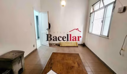 Apartamento com 2 quartos à venda na Rua Padre Ildefonso Penalba, Méier, Rio de Janeiro, 63 m2 por R$ 270.000