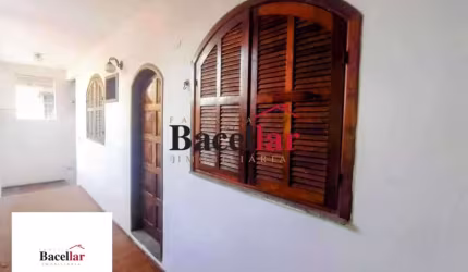 Casa com 1 quarto à venda na Rua Orica, Braz de Pina, Rio de Janeiro, 35 m2 por R$ 110.000