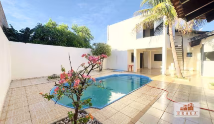 Casa com 4 dormitórios à venda, 225 m² por R$ 550.000,00 - Centro - Navirai/MS