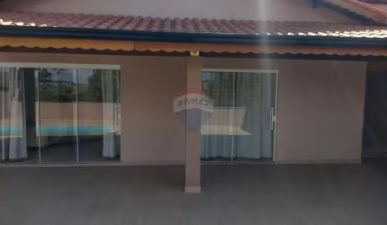 Casa Joanópolis: Preço Reduzido, Grande Oportunidade!
