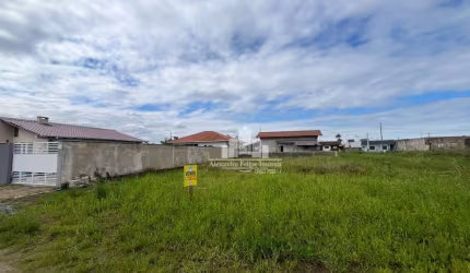 Terreno à venda na Loteamento Maresias, Praia do Ervino, São Francisco do Sul por R$ 145.000