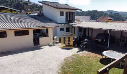 Casa com 2 quartos à venda, 140 m² por R$ 1.170.000 - Vila Cristina - Campos do Jordão/SP