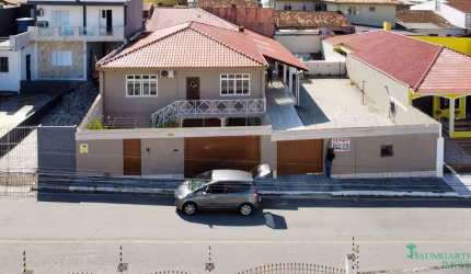 CASA COM 3 DORMITORIOS EM BARREIROS, SÃO JOSÉ/SC