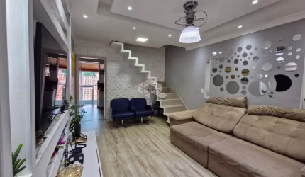 Casa em condomínio fechado com 2 quartos à venda na Rua Francisco Bellazzi, 120, Jardim Jaraguá, São Paulo por R$ 415.000