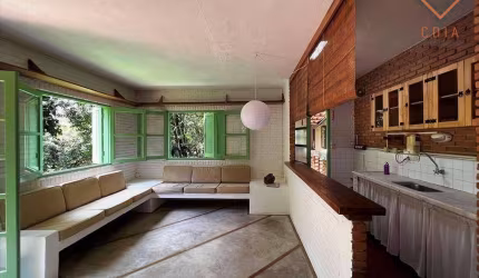 Casa á venda com 4 dormitórios e 4 vagas, localizado no Taboleiro Verde