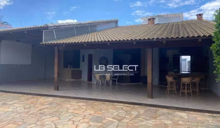 Casa com 4 dormitórios à venda, 350 m² por R$ 1.090.000,00 - Presidente Roosevelt - Uberlândia/MG