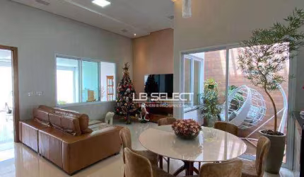 Casa com 3 dormitórios à venda, 186 m² por R$ 850.000,00 - Vida Nova - Uberlândia/MG