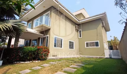 Casa 4 dormitórios ou + para Venda em Rio das Ostras, Village Rio das Ostras, 4 dormitórios, 4 suítes, 5 banheiros, 3 vagas