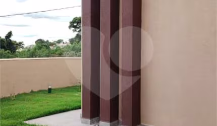 Casa térrea com 3 quartos à venda em Alpes Do Cruzeiro - SP