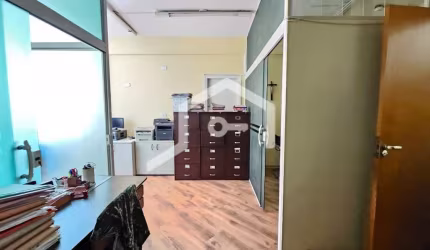 Sala comercial à venda na Largo São Francisco, 34, Sé, São Paulo por R$ 200.000