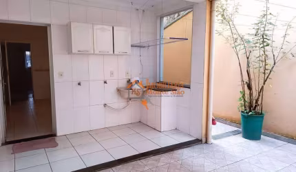 Sobrado com 3 dormitórios à venda, 110 m² por R$ 618.900,00 - Parque Continental - Guarulhos/SP