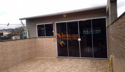 Sobrado com 3 dormitórios à venda, 200 m² por R$ 954.000,00 - Cidade Soberana - Guarulhos/SP