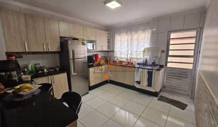 Casa com 3 dormitórios à venda por R$ 650.000,00 - Jardim Presidente Dutra - Guarulhos/SP
