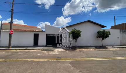 ÓTIMA OPORTUNIDADE VENDA  PARA INVESTIMENTO OU MORADIA CASA 3 QUARTOS NO SÃO GERALDO