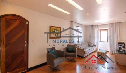 LINDO SOBRADO NO UMUARAMA - 03 DORMITÓRIOS - 01 SUÍTE COM BANHEIRA - 174M²
