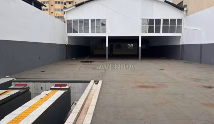 Barracão / Galpão / Depósito à venda na Avenida Jorge Casoni, --, Centro, Londrina por R$ 1.400.000
