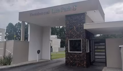 Lote 30 disponível para venda no condomínio Life Park