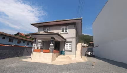 Casa com 1 quarto à venda na Rua Governador Jorge Lacerda, 1111, Velha, Blumenau, 230 m2 por R$ 900.000