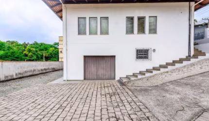 Casa com 4 quartos para alugar no Salto do Norte, Blumenau , 210 m2 por R$ 7.000