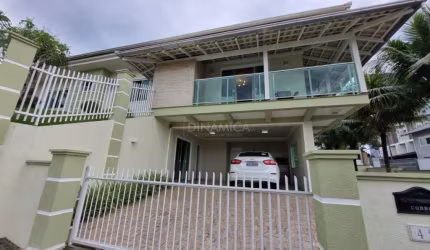 Casa com 4 quartos à venda na Três Barras, 421, Água Verde, Blumenau, 250 m2 por R$ 1.249.000