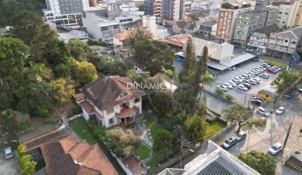 Casa com 5 quartos à venda na Rua Presidente Getúlio Vargas, 211, Centro, Blumenau, 451 m2 por R$ 4.100.000