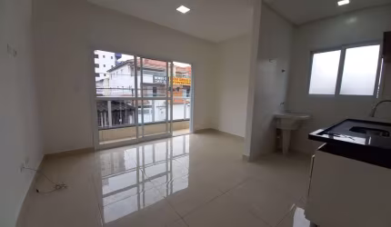 Sobrado 2 Dorm com Sacada 1 vaga.