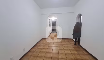 2 Quartos com vaga metrô Afonso pena!!!