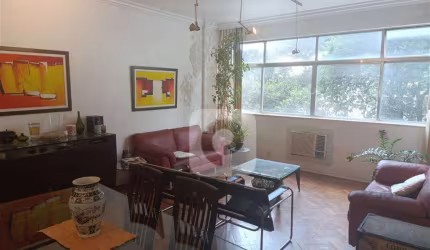 Apartamento  três quartos na Tijuca largo da segunda feira.