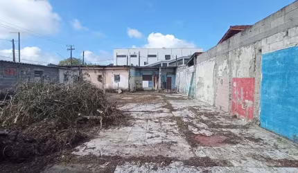 Terreno à venda no Centro, Bertioga  por R$ 480.000