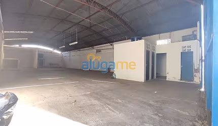 Galpão Comercial de 360 metros quadrados à margem da Rod. Pedro Monteleone