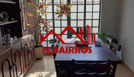 Casa 03 Dormitórios, 01 Suíte à Venda- Jardim das Indústrias