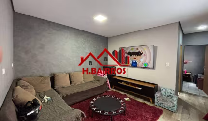 Casa com 04 Dormitórios à VENDA - Zona Leste de SJCampos