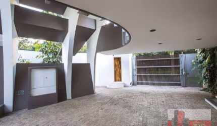 Casa a venda em Rua Conseguina - Cidade Jardim, 4 quartos e 6 vagas