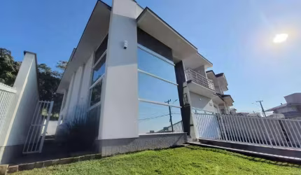 Imóvel à venda em Palhoça no bairro Pedra Branca por R$ 2.350.000,00