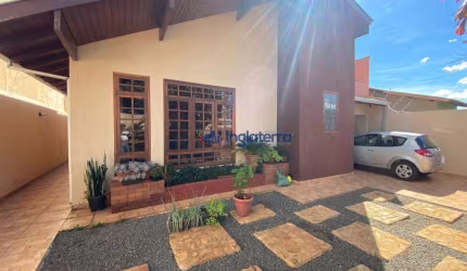Casa com 3 quartos à venda, 260 m² por R$ 890.000 - Monte Carlo - Londrina/PR