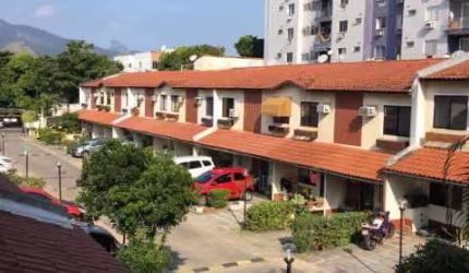 Casa em condomínio fechado com 3 quartos à venda na Rua Edgard Werneck, Freguesia (Jacarepaguá), Rio de Janeiro, 90 m2 por R$ 450.000