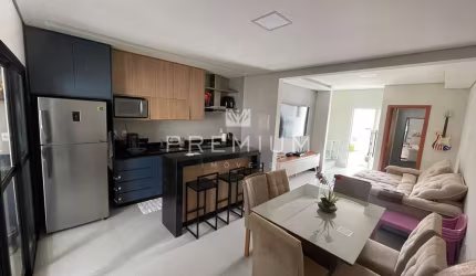 Casa com 3 quartos à venda no Novo Mundo, Uberlândia  por R$ 650.000