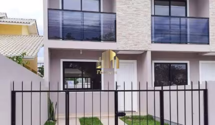 Sobrado à venda, no Bairro Balneário Ponta do Papagaio, Palhoça-SC, com 2 quartos, sendo 2 suítes, com 1 vaga